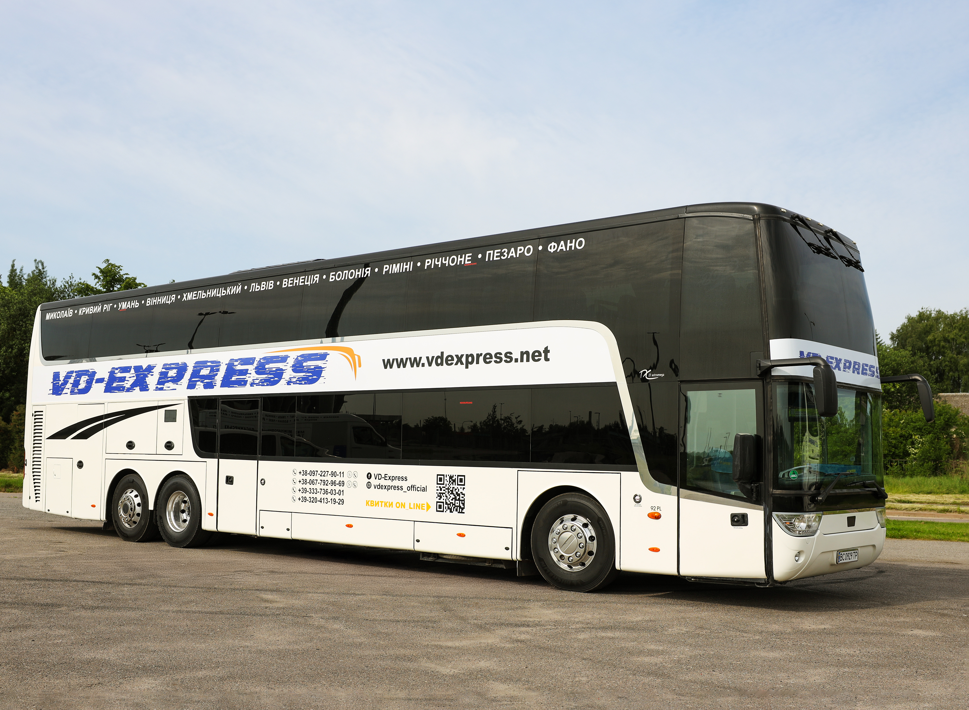 VAN HOOL ASTROMEGA