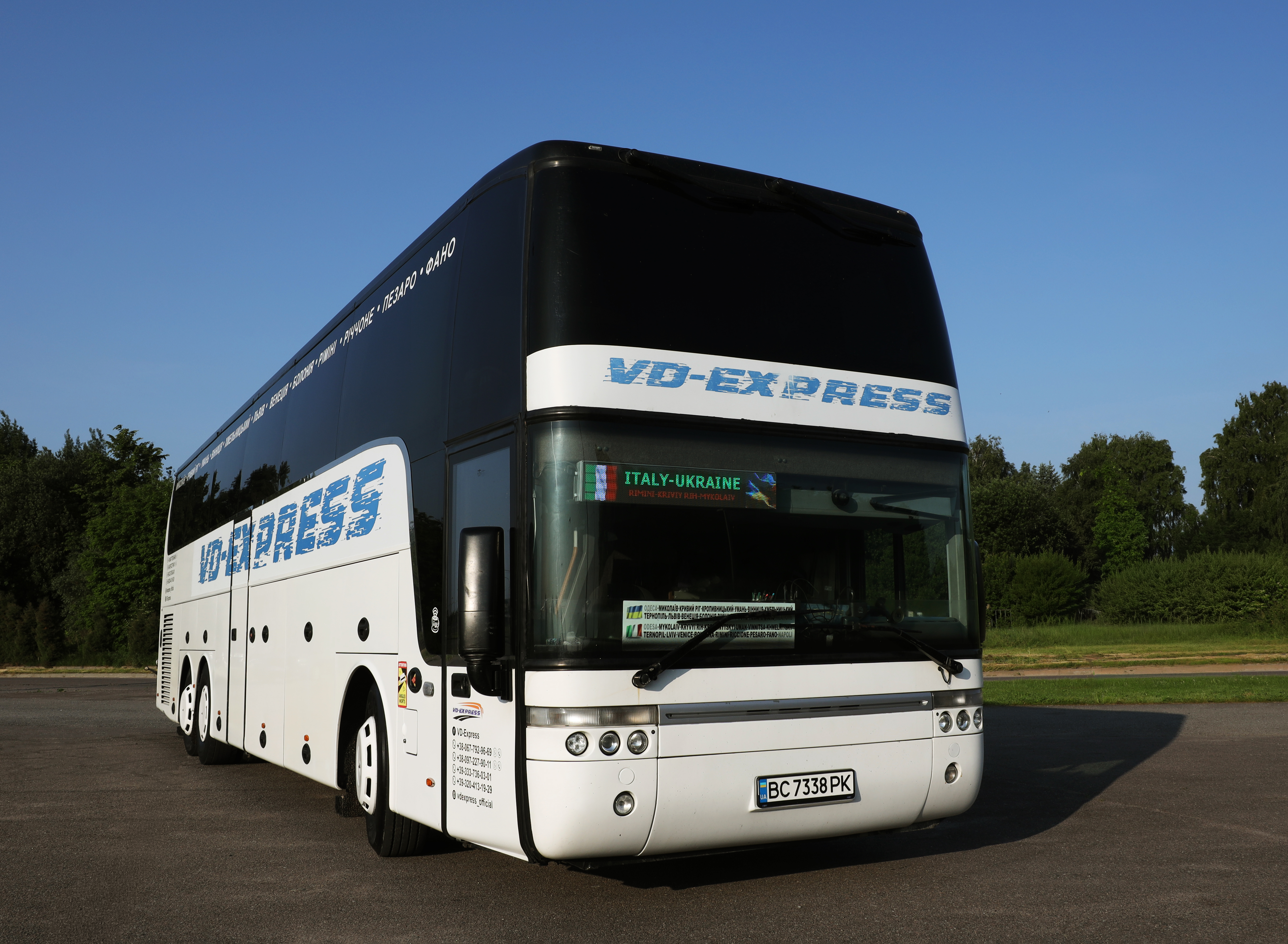 VAN HOOL ALTANO